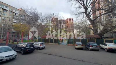 3-кімн. квартира  вул. Героїв Прикордонників / Геранева