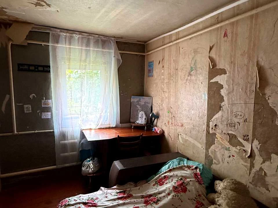 Будинок. Дніпро, Дніпрових Хвиль вул. (Осетинська)