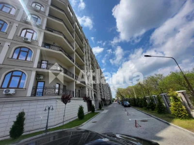 Однокімнатна квартира в зданому ЖК Авіньйон .