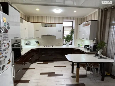 Long-term rental Townhouse Kyivskyi