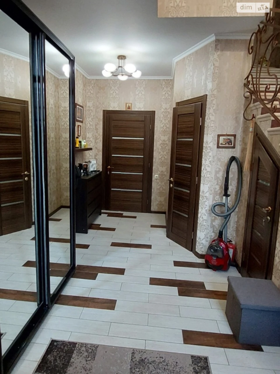 Long-term rental Townhouse Kyivskyi