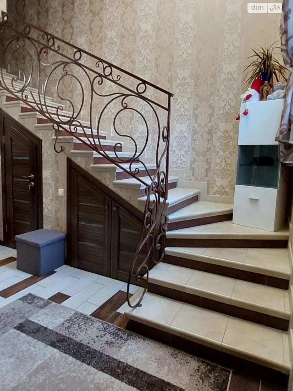Long-term rental Townhouse Kyivskyi