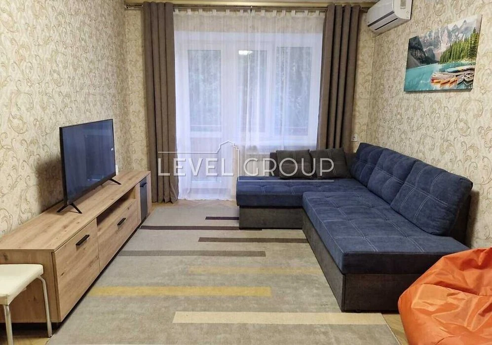 Продаж 2-кімнатної квартири з ремонтом  вул. Петра Радченка,