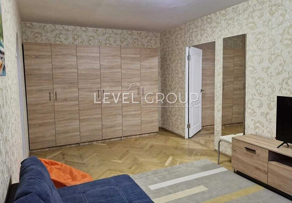 Продаж 2-кімнатної квартири з ремонтом  вул. Петра Радченка,