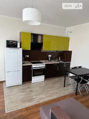 Продаж 1к квартири 37.3 кв. м на вул. Сім'ї Кульженків 31А •