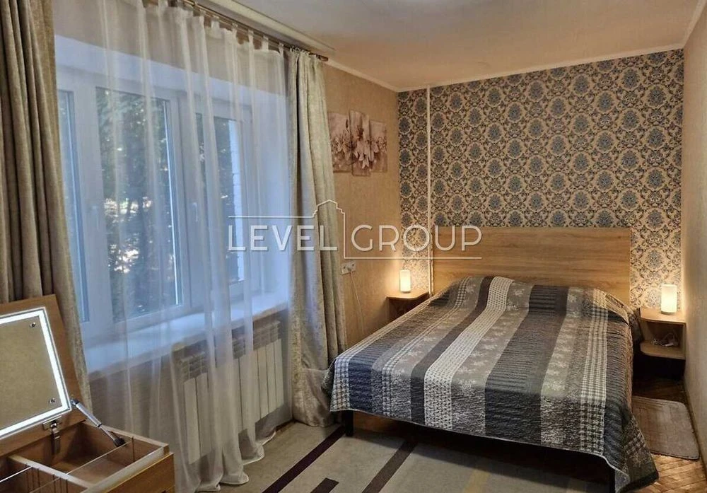 Продаж 2-кімнатної квартири з ремонтом  вул. Петра Радченка,