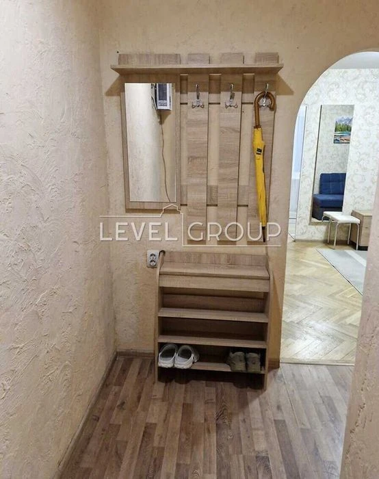 Продаж 2-кімнатної квартири з ремонтом  вул. Петра Радченка,