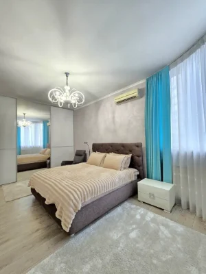 3-room apartment for sale 94 m², Heroes of Stalingrad Avenue.