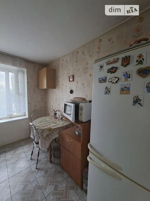 Здам в оренду кімнату на вул. Симиренка 5, кв. 303 довгостро