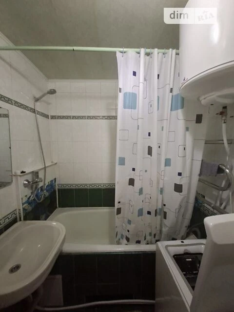Здам в оренду кімнату на вул. Симиренка 5, кв. 303 довгостро