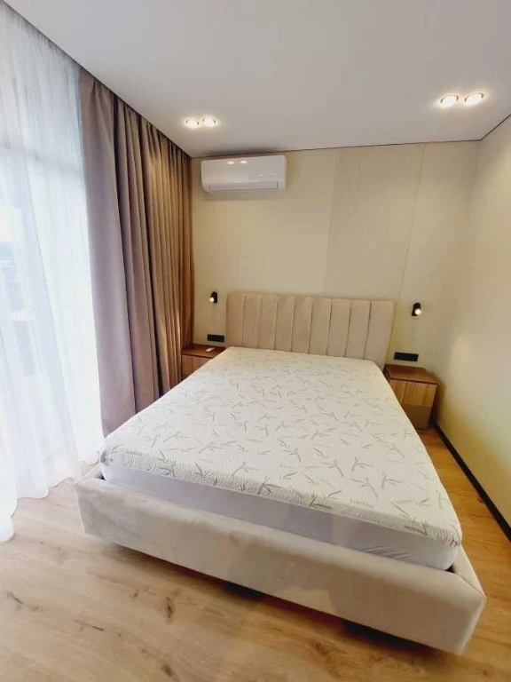 Оренда 1-кімнатної квартири 43 м², Сім'ї Костюків вул., Кост