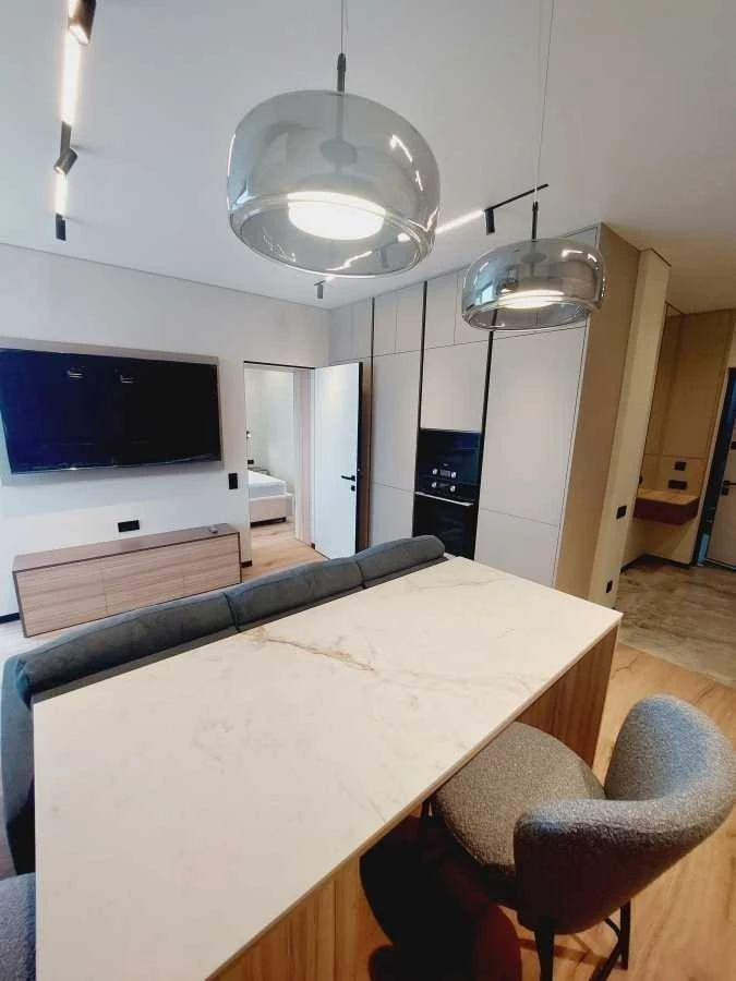 Оренда 1-кімнатної квартири 43 м², Сім'ї Костюків вул., Кост