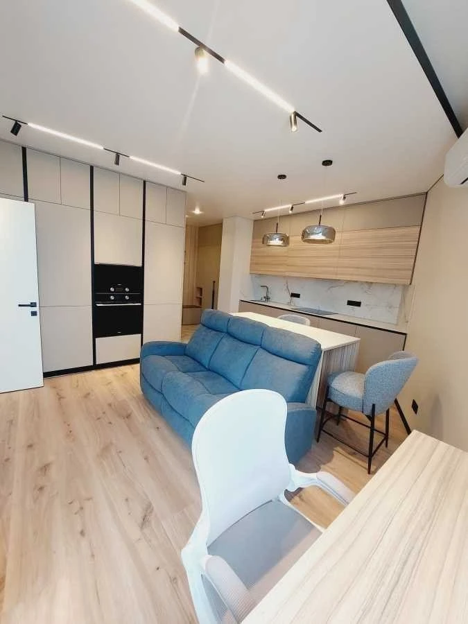 Оренда 1-кімнатної квартири 43 м², Сім'ї Костюків вул., Кост