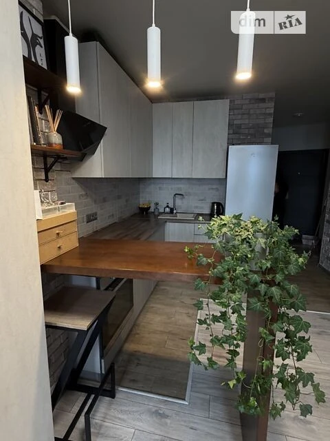 Продаж 1к квартири 38 кв. м на вул. Центральна 21 • ID 34783