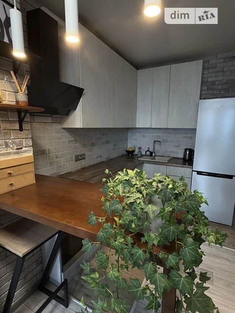 Продаж 1к квартири 38 кв. м на вул. Центральна 21 • ID 34783