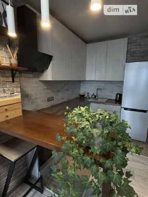 Продаж 1к квартири 38 кв. м на вул. Центральна 21 • ID 34783