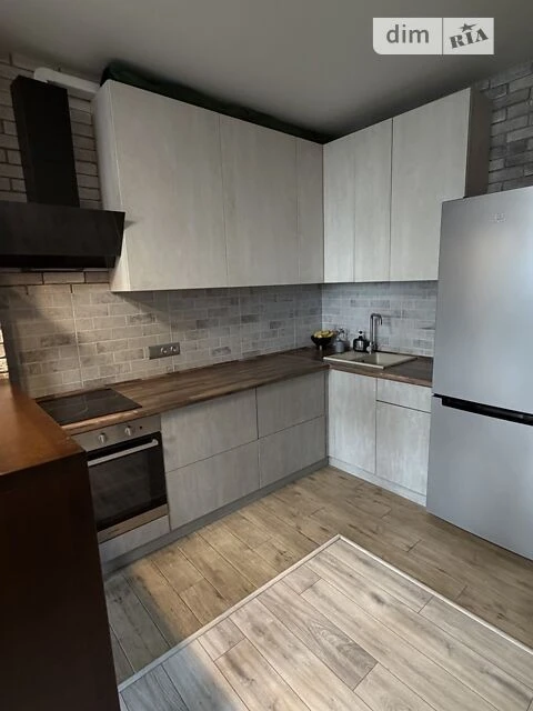Продаж 1к квартири 38 кв. м на вул. Центральна 21 • ID 34783