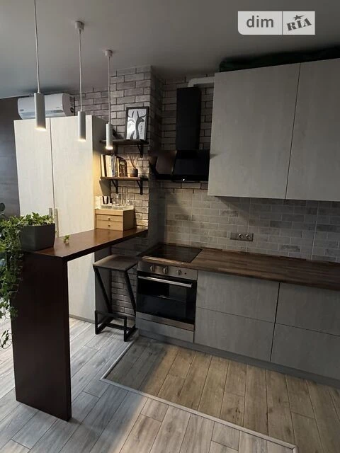 Продаж 1к квартири 38 кв. м на вул. Центральна 21 • ID 34783