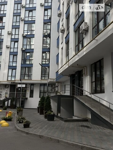Продаж 1к квартири 38 кв. м на вул. Центральна 21 • ID 34783