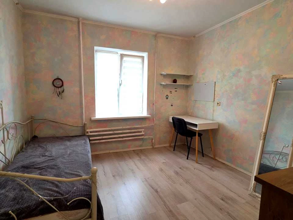 Квартира. Київ, Ревуцького вул.