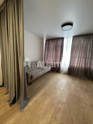 Продам 1-кімнатну з дизайнерським ремонтом 49 м2 ЖК 32 Перли