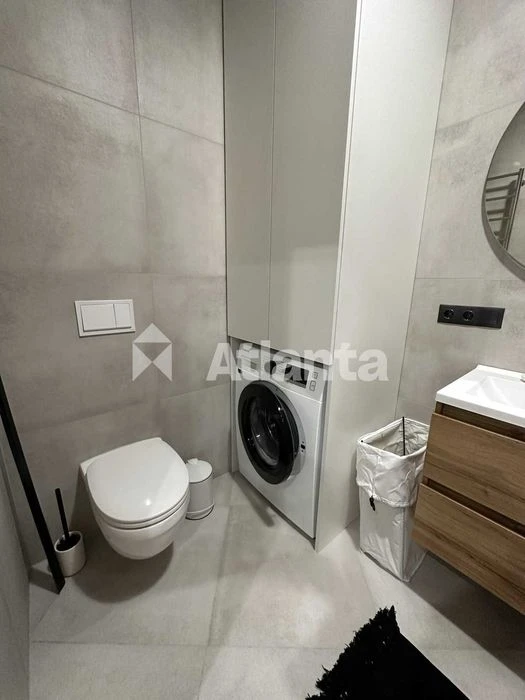 Продам 1-кімнатну з дизайнерським ремонтом 49 м2 ЖК 32 Перли