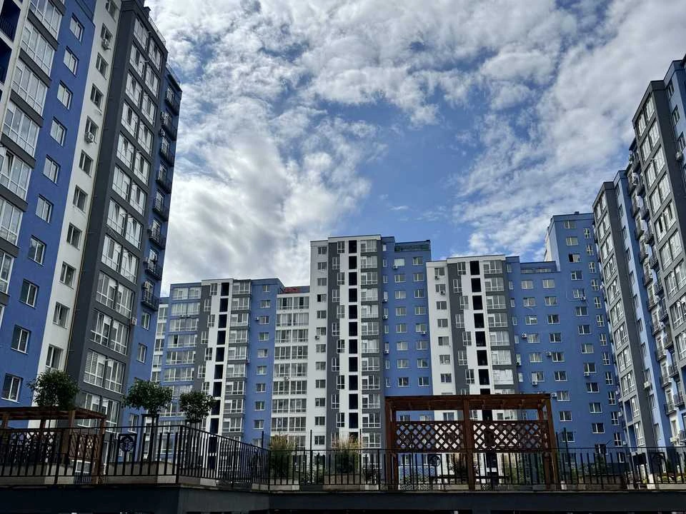 Квартира. Івано-Франківськ, Княгинин вул., (Будинок 18)