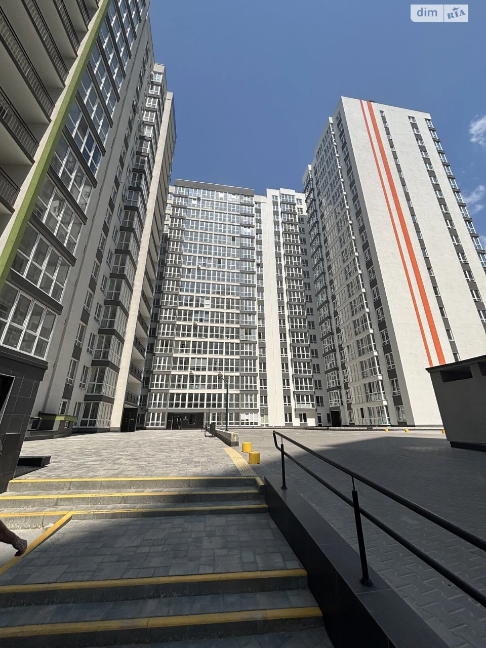 Продажа квартир Приморский.