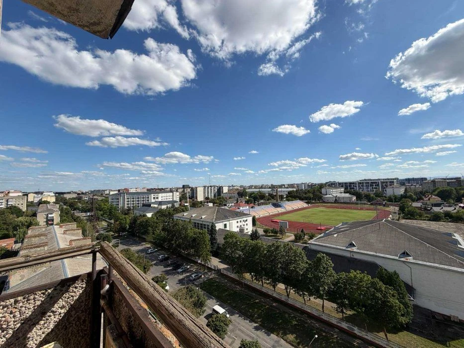Видова 3-кімнатна квартира 73 м² у цегляному будинку, Набере
