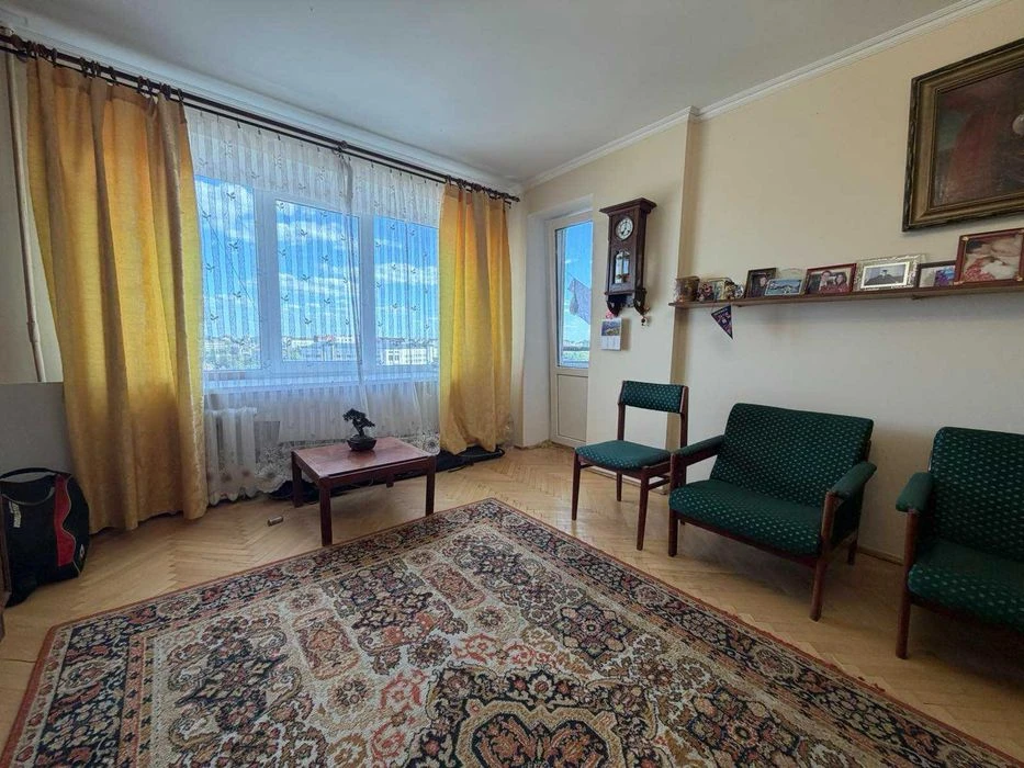 Видова 3-кімнатна квартира 73 м² у цегляному будинку, Набере