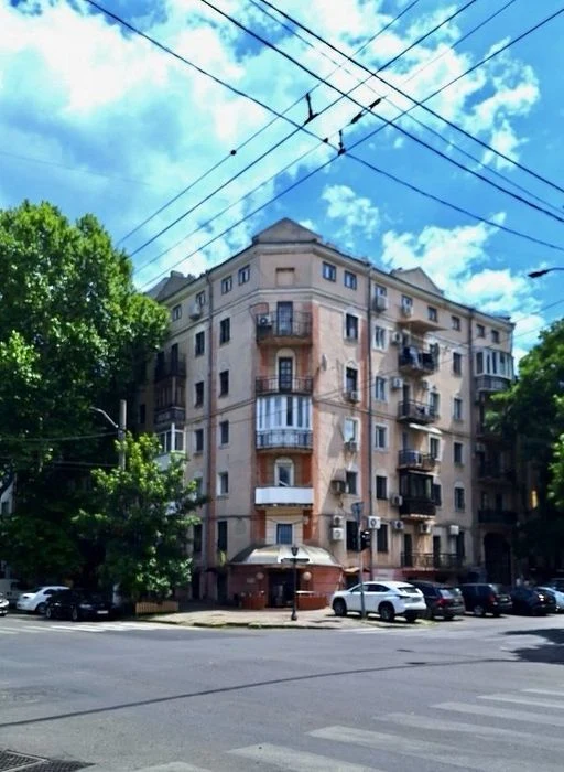 Продам квартиру Осипова/ Велика арнаутьска