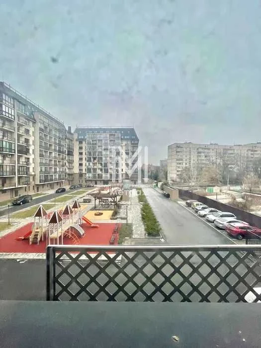 4-room apartment for sale in the Shatilovka Center Residence residential complex.