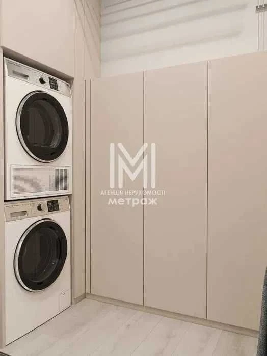 4-room apartment for sale in the Shatilovka Center Residence residential complex.