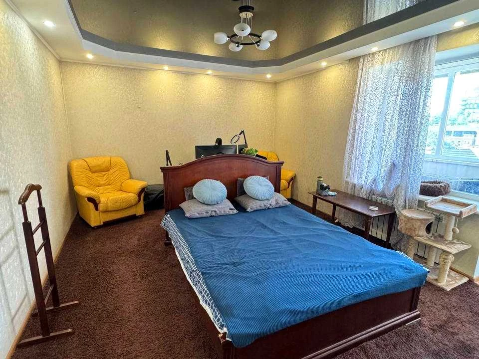 Квартира. Дніпро, Дмитра Яворницького просп. (Карла Маркса)