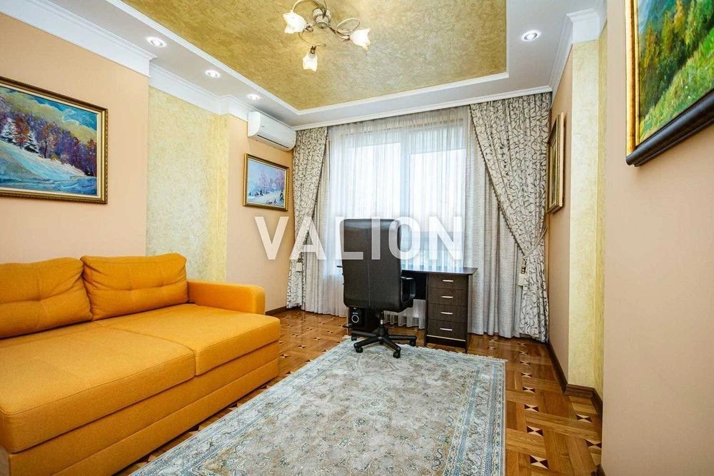 No % 3-room apartment for sale, Solomyanska St. 20V, Sol
