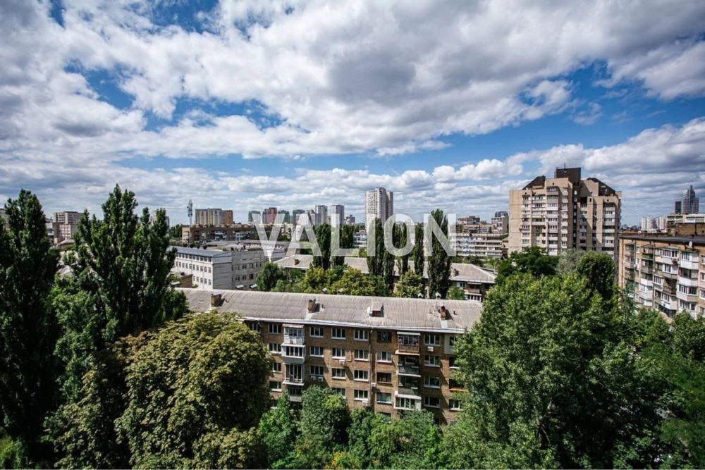 No % 3-room apartment for sale, Solomyanska St. 20V, Sol