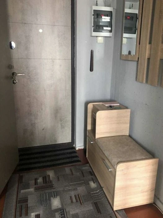 Продам 1к квартиру на Красном Камне!