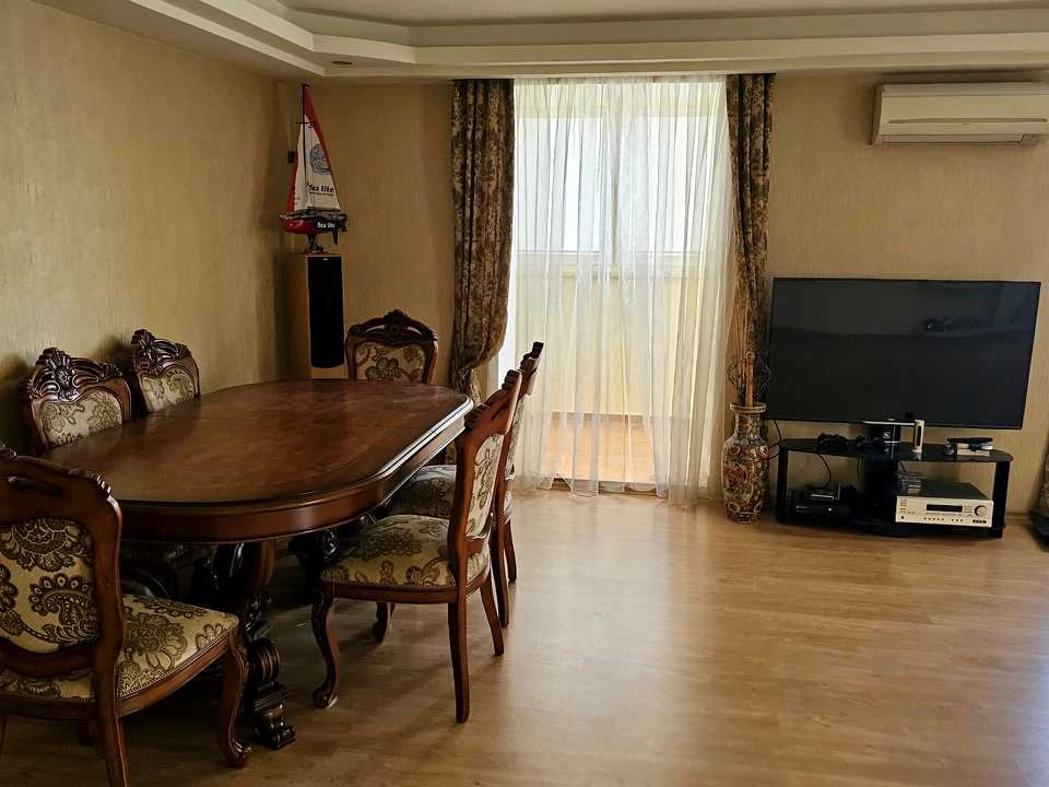Квартира. Одеса, Косвена вул. (Скісна)