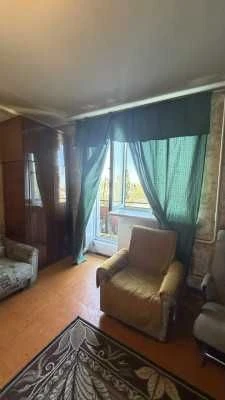 Святослава Ріхтера( Щорса) 3 кімн.квартира