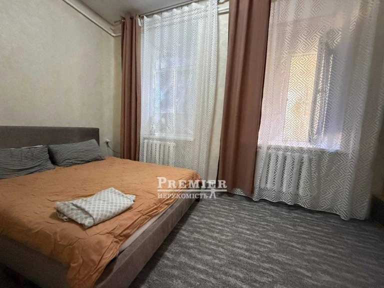 3-кімнатна квартира з якісним сучасним ремонтом 68 кв.м Цент