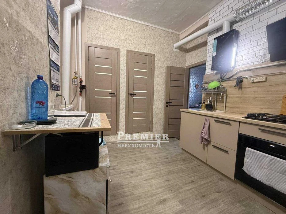 3-кімнатна квартира з якісним сучасним ремонтом 68 кв.м Цент