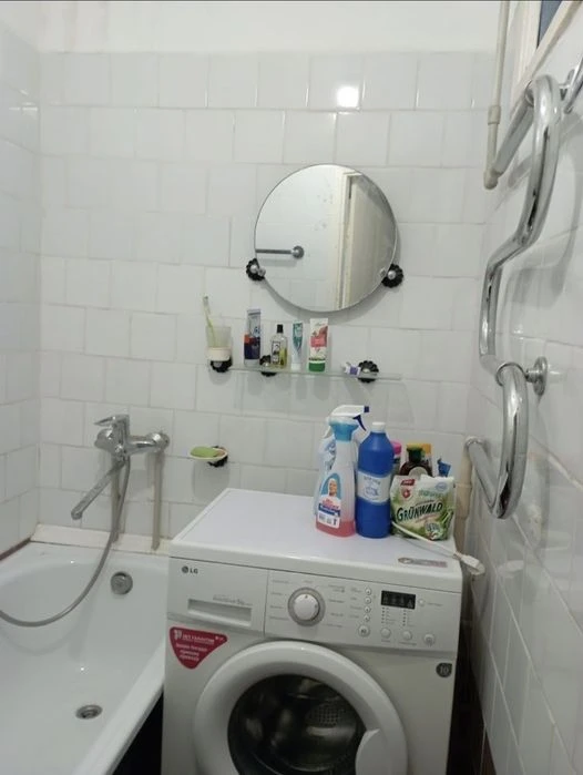 Продам 3х кім  квартиру вул Козака Бабури Хортицький р-н