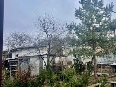 Будинок. Київ, Синьоозерна вул.