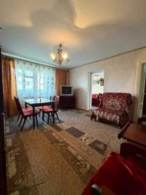 Продам 3-кімнатну квартиру в спецпроекті, вул. Старорізнична