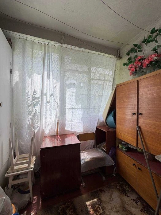 Продам 3-кімнатну квартиру в спецпроекті, вул. Старорізнична