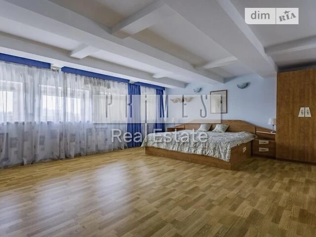 Продаж 3-кімнатної квартири 127 м², Голосіївський просп., 10