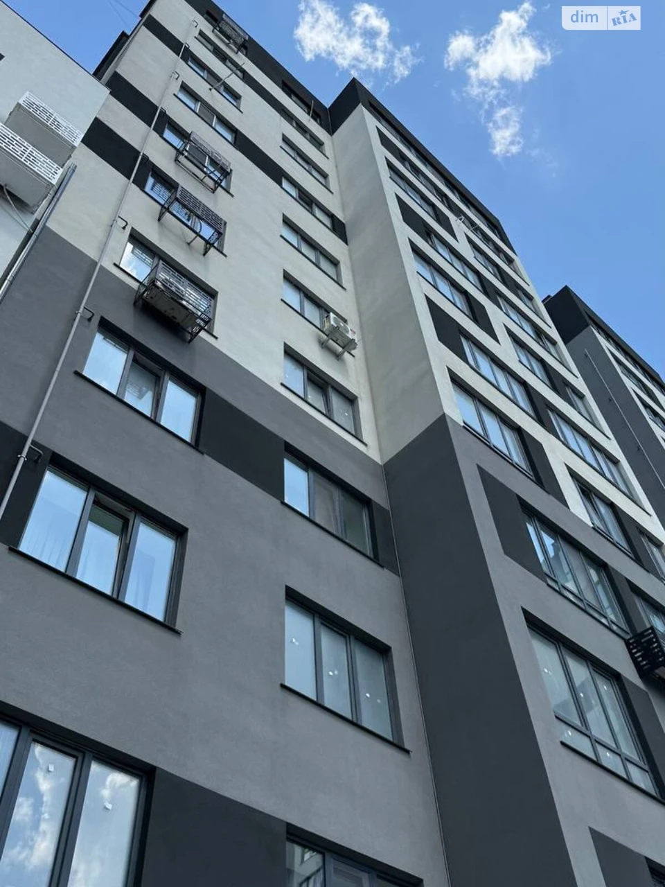 Продаж Квартира Виставка