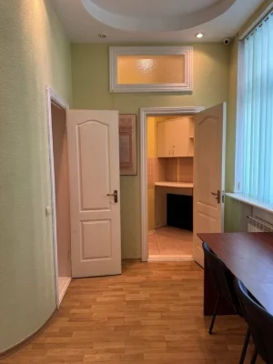 Продаж 2-кімнатної квартири на Подолі | метро Тараса Шевченк