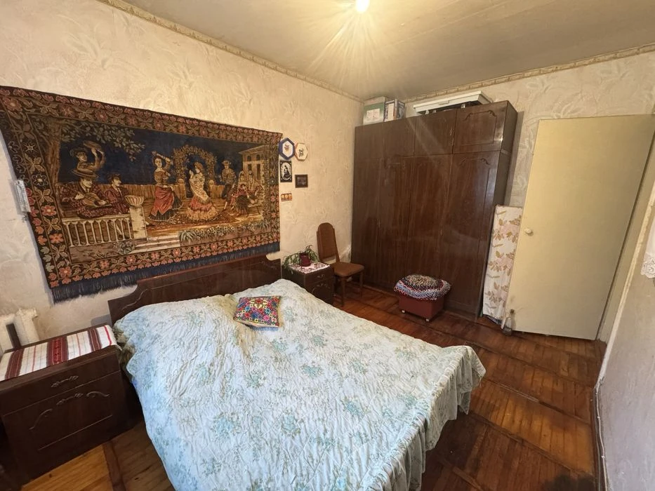 Продам 3к квартиру. Запорожское шоссе 40. Тополь. Космическая