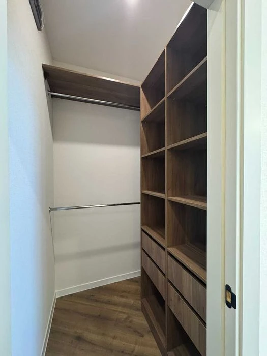 Краснова, Кадорр, 60 жемчужина, продам 2-х ком.квартиру с ев